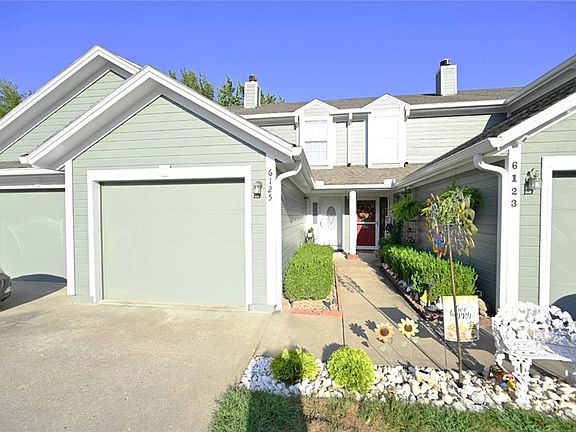 2nd image of 6125 NE Moonstone Ct