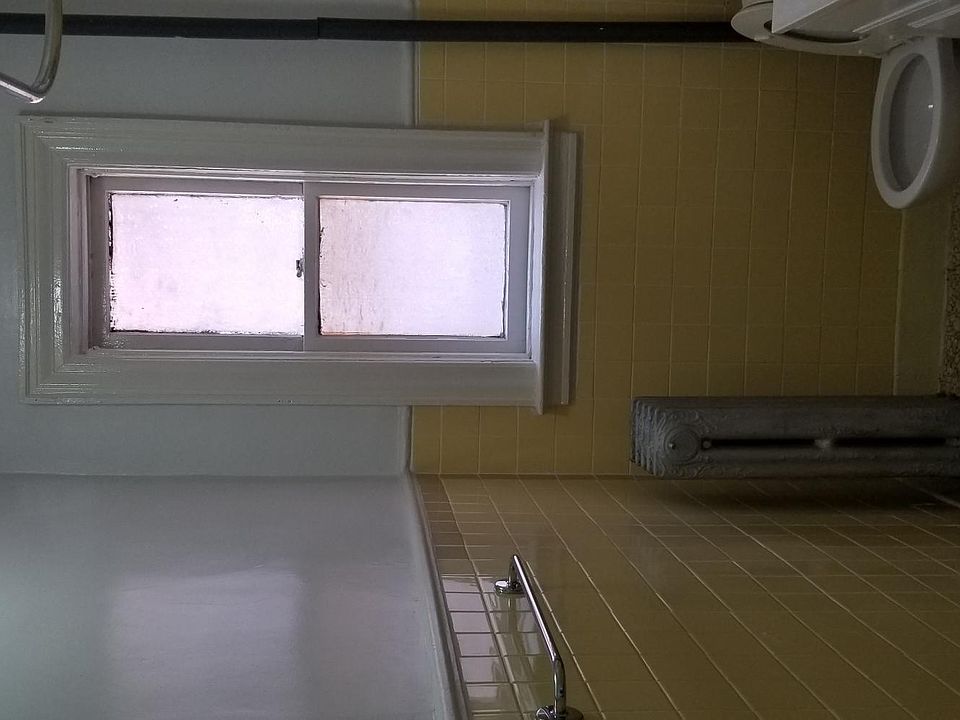 Building Photo 3