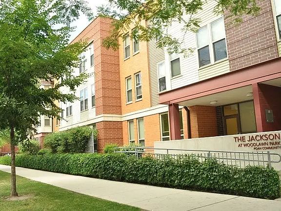2nd image of 6227 S Cottage Grove Ave #1221