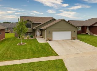 2508 Wynn Way, Yankton, SD 57078