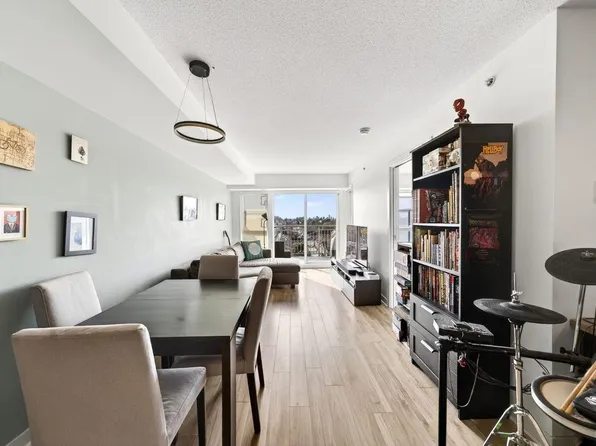 2888 E 2nd Ave #506, Vancouver, BC V5M 0B9