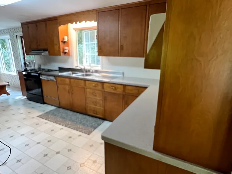 9910 Thwing Rd — Photo 39
