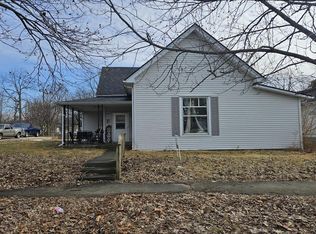 853 S Columbia St, Frankfort, IN 46041