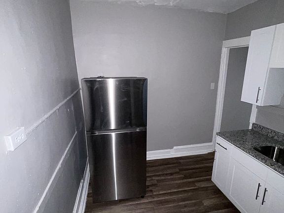 4th image of 6122 S Martin Luther King Dr #2
