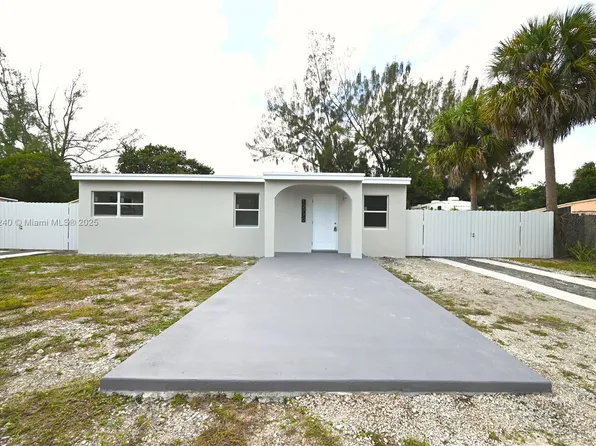 12770 Westview Dr, Miami, FL 33167