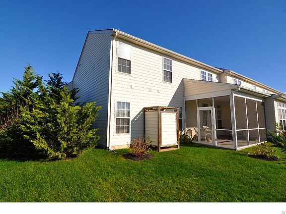 4th image of 37465 Oliver Dr