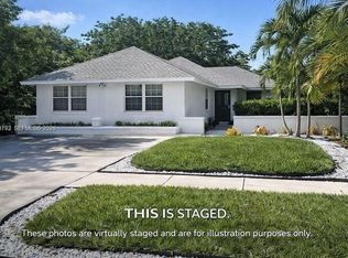 165 SW 5th Ct, Deerfield Beach, FL 33441