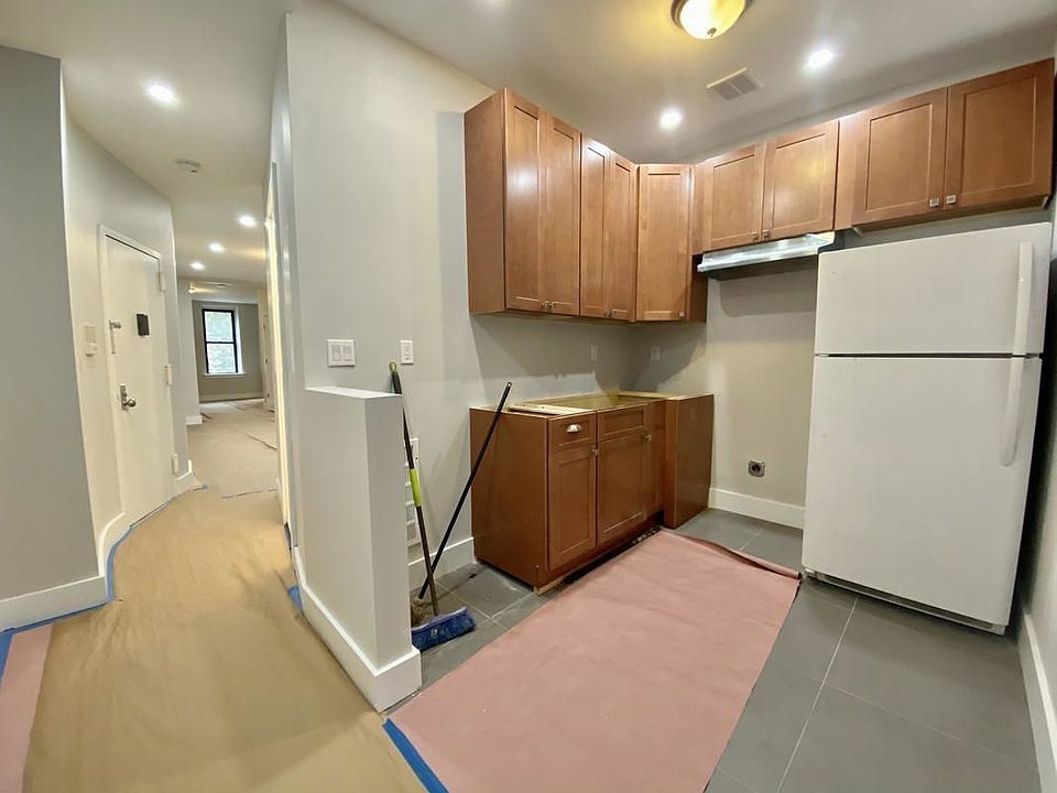 1st image of 244 5th Ave #2A