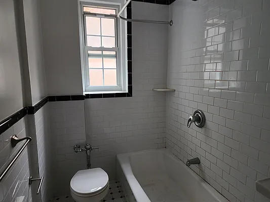 Rented by null | media 5