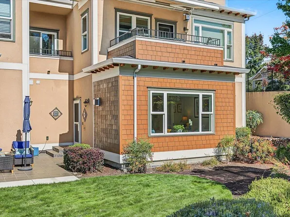 618 Fair Oaks Ct, Ashland, OR 97520