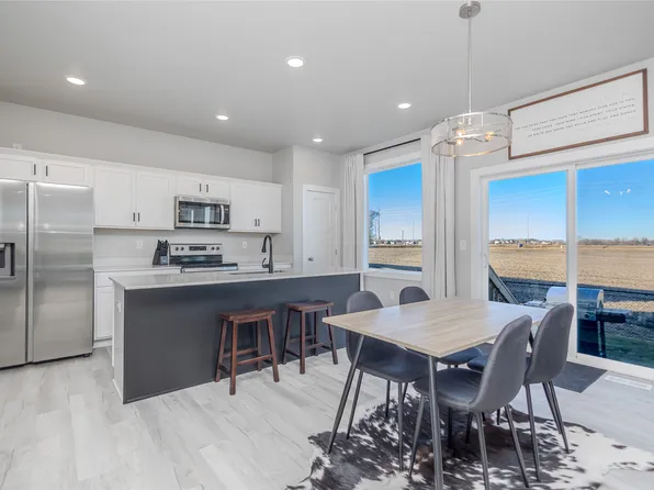 6914 SE 7th Ave, Pleasant Hill, IA 50327