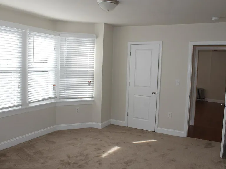 1027 W Lancaster Ave #FRONT — Photo 8