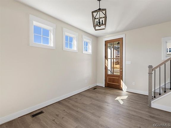3rd image of 11611 Brookvale Place Gln
