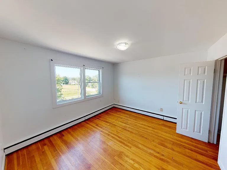 3103 Connaught Ave #12 — Photo 6
