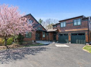 38 Raynor Dr, Hingham, MA 02043