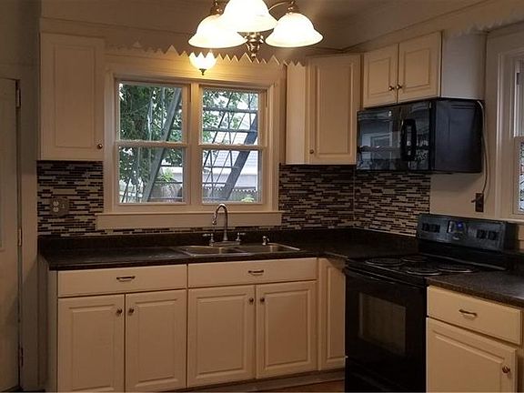 5th image of 1151 McQuade Ave