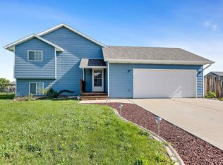 328 Freiheit Ln, Box Elder, SD 57719