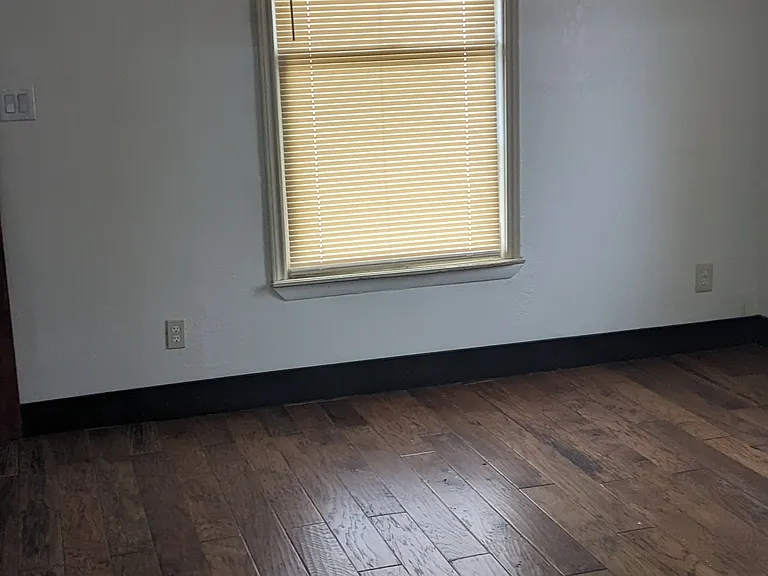 309 N Louisa Ave — Photo 10