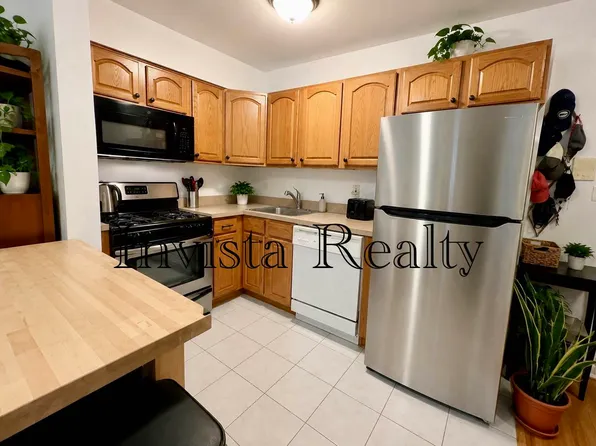 20-16 38th Street image 1 of 10