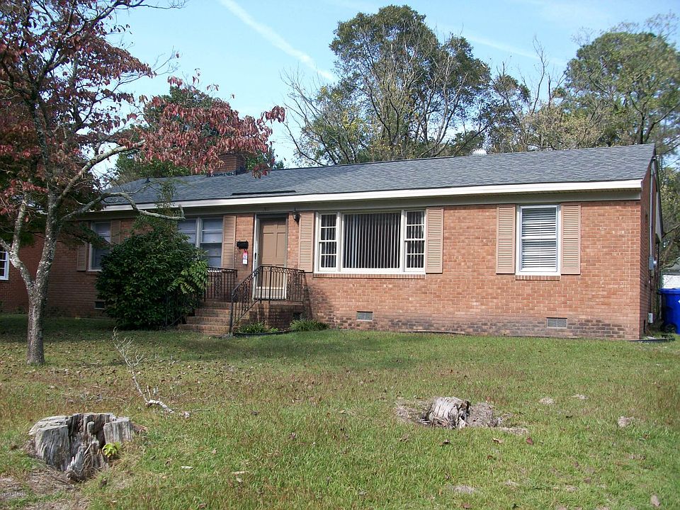 1st image of 1911 E 8th St
