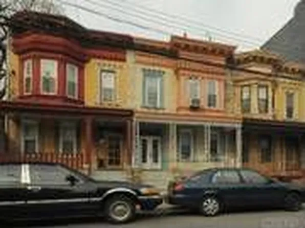 1403 26th Ave, Astoria, NY 11102