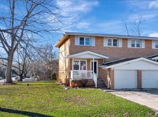 141 S Cooper Rd, New Lenox, IL 60451