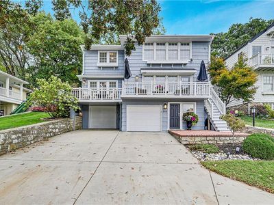 444 Lakeshore Dr W, Lenexa, KS, 66217