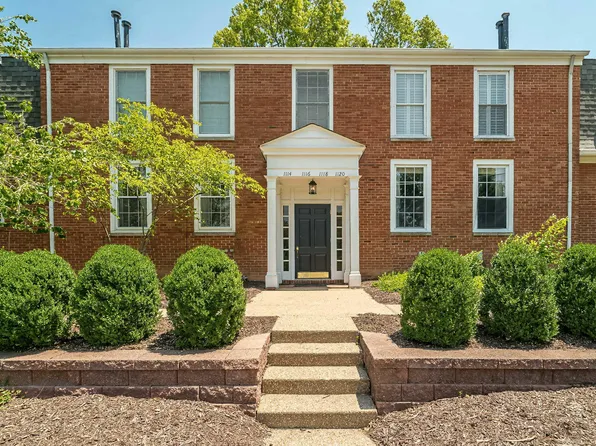 1120 S Mason Rd, Saint Louis, MO 63131