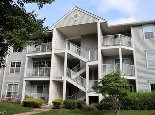181 Rachel Ct, Franklin Park, NJ 08823