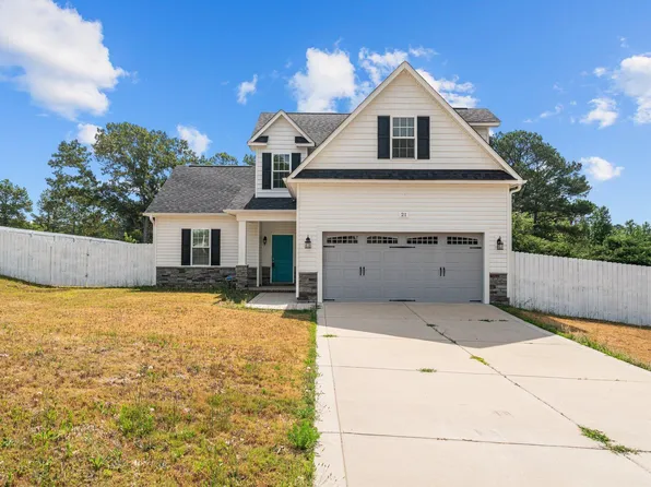 21 Marthas Ln, Spring Lake, NC 28390