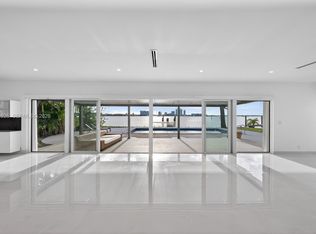 1101 S Shore Dr, Miami Beach, FL 33141