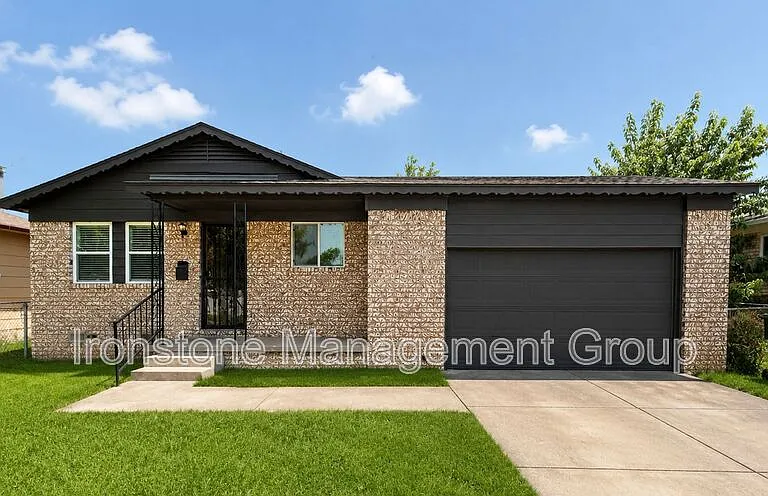 906 N Atlanta St — Photo 1