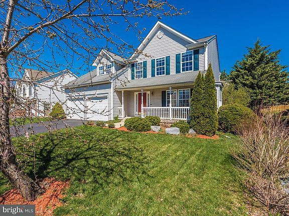 2nd image of 9905 Stephanie Ln
