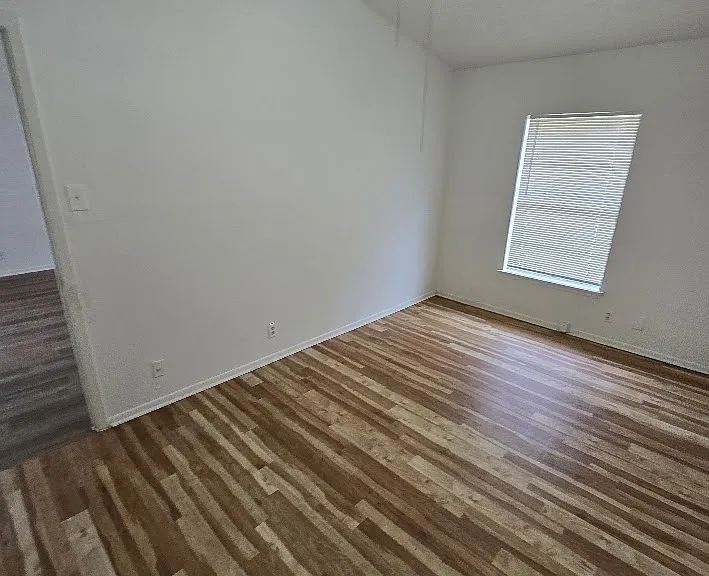 7906 Falcon Ridge Dr — Photo 13