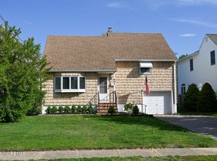 904 Claridge Dr, Spring Lake, NJ 07762