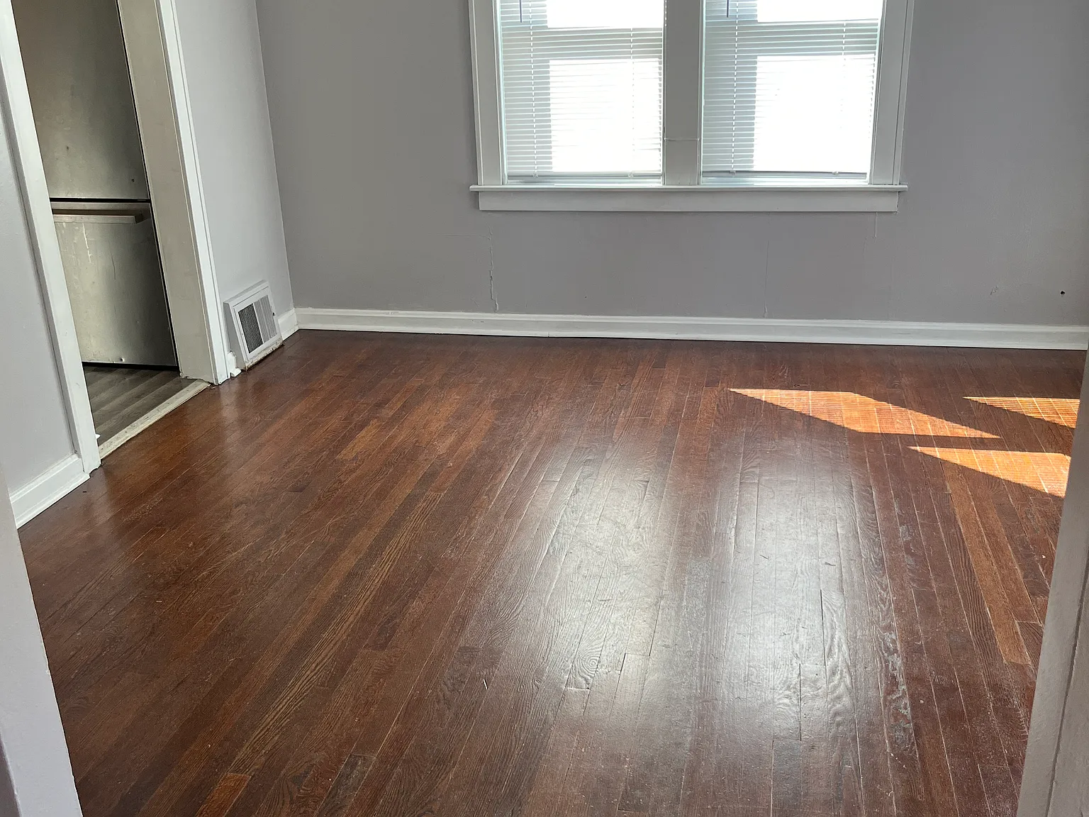 3 bed, 1408 sqft, $1,650 — Photo 3