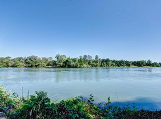 19036 River Crest Dr, Anderson, CA 96007