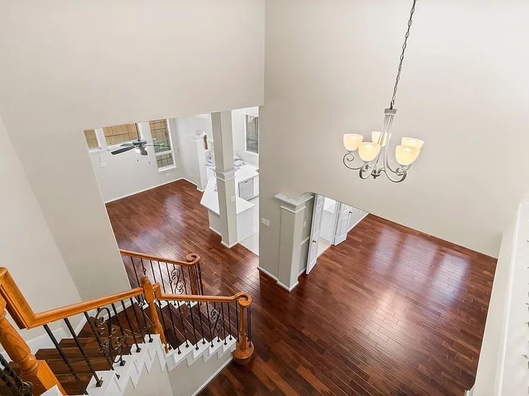 83 Terraglen Dr — Photo 22