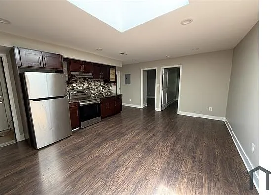 3 bed, $3,500 — Photo 2