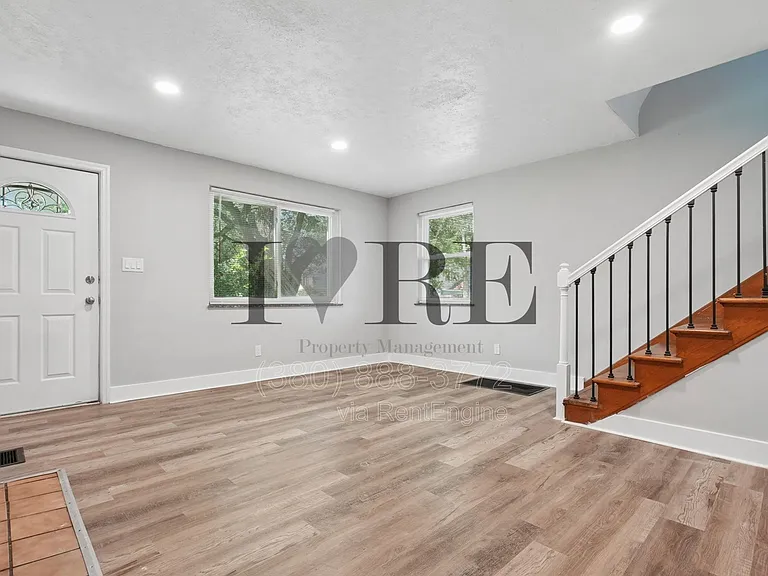 316A South Blvd — Photo 9