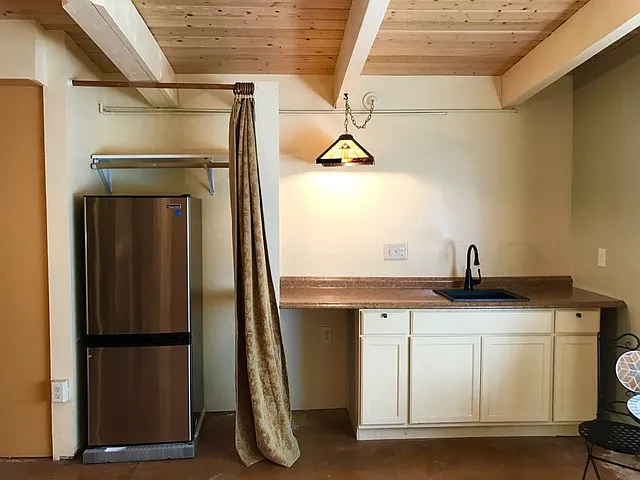 330B Bonnie Ave — Photo 2