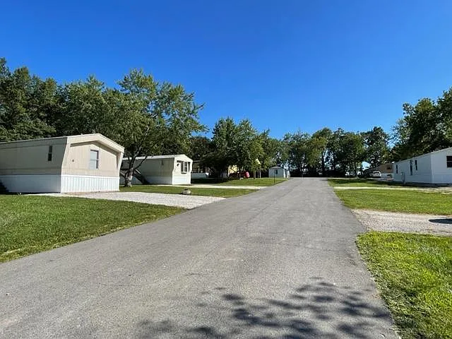 11 Fox Haven Dr — Photo 4