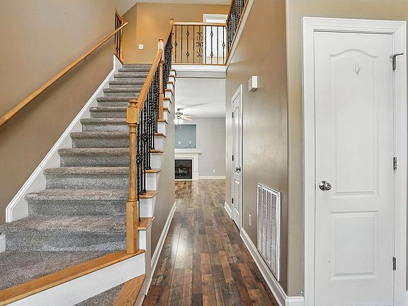 5th image of 456 Majestic Oak Dr