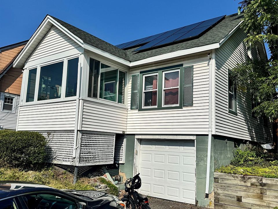 2nd image of 16 Earle Street #14 1/2