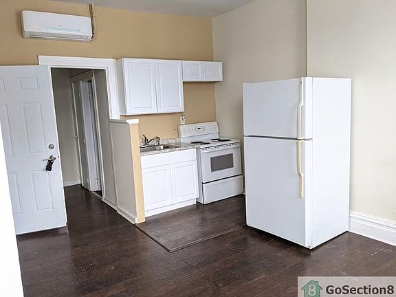 2nd image of 3613 Alberta St #2S