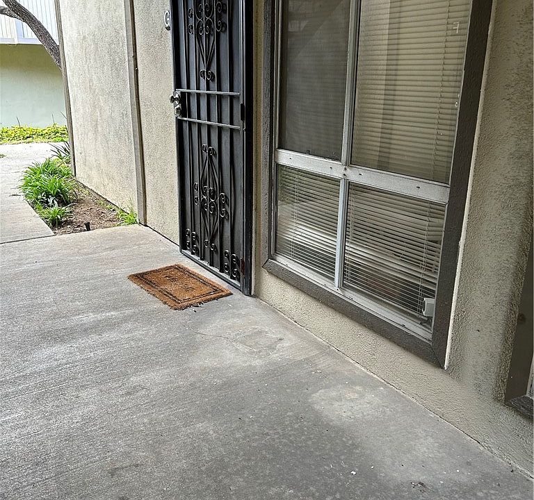 1st image of 820 Coriander Dr Unit G