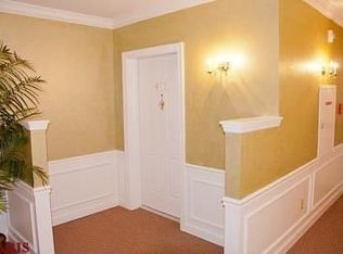 7400 Whitehall Colonial Ln APT 411, Saint Louis, MO 63119