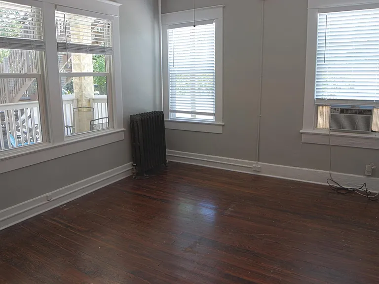 146 6th Ave #4 — Photo 3