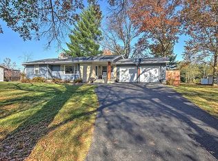 4744 E Lost Bridge Rd, Decatur, IL 62521