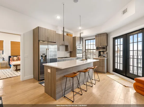 122 New York Avenue image 1 of 46